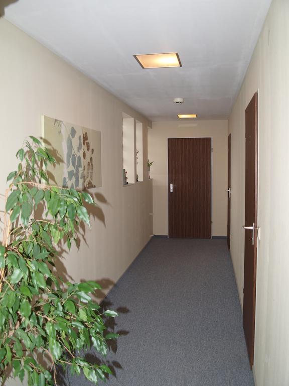 Hotel Garni Pension Ruth Муттерштадт Экстерьер фото