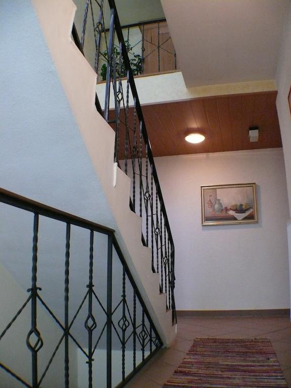 Hotel Garni Pension Ruth Муттерштадт Экстерьер фото